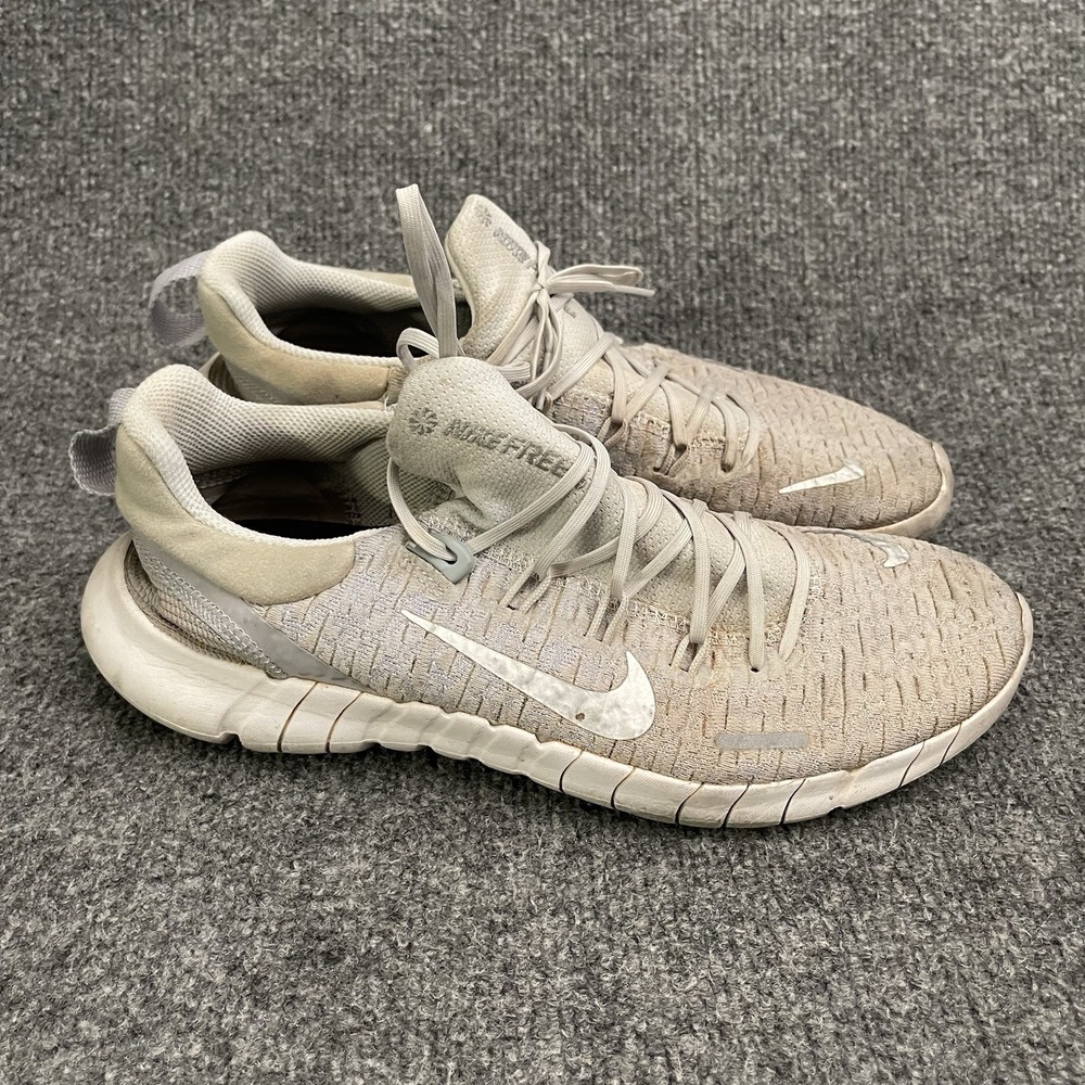 Nike Free Run 5.0 Shoes Women's Sz 9.5 US Pure Platinum Metallic Silver CZ1891